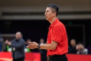 媒体人：中国男篮已经抵达阿卜杜拉国王体育城体育场