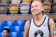 华体会官网-最后连续追分&amp;遭3人包夹！曹芳空砍34分5板5助4断遗憾止步半决赛